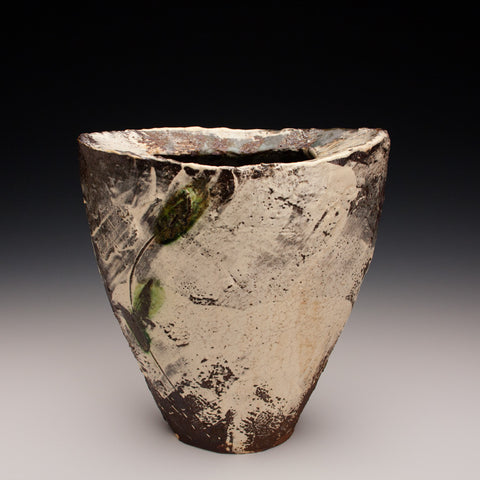 Hakame Shield Vase