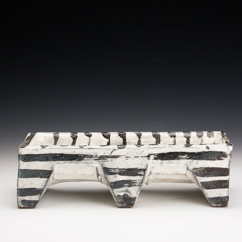 Pedestal Trough